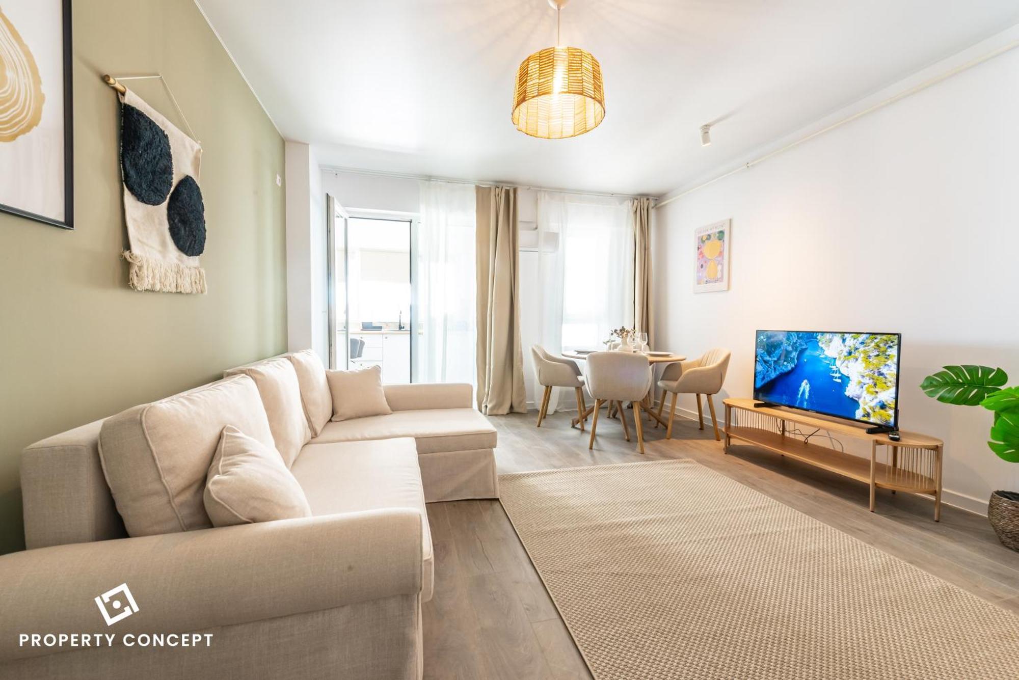 Spacious 513 Apartament